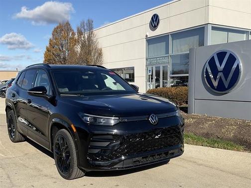 2026 Volkswagen Tiguan 2.0T SE R-Line Black 4MOTION