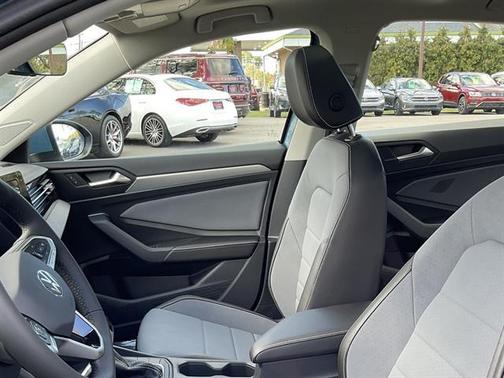 2026 Volkswagen Jetta 1.4T SE