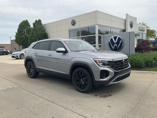 2025 Volkswagen Atlas Cross Sport 2.0T SE w/Technology 4MOTION