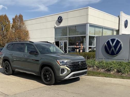 2026 Volkswagen Atlas 2.0T Peak Edition