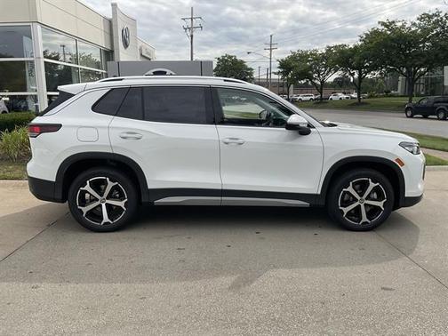 2025 Volkswagen Tiguan 2.0T SE 4MOTION