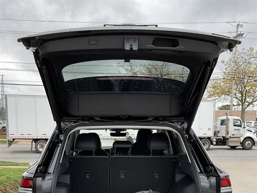 2025 Volkswagen Tiguan 2.0T SE 4MOTION