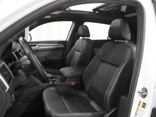 2021 Volkswagen Atlas Cross Sport 3.6L V6 SE w/Technology R-Line