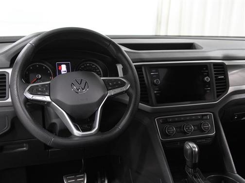 2021 Volkswagen Atlas Cross Sport 3.6L V6 SE w/Technology R-Line