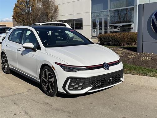 2026 Volkswagen Golf GTI 2.0T SE DSG