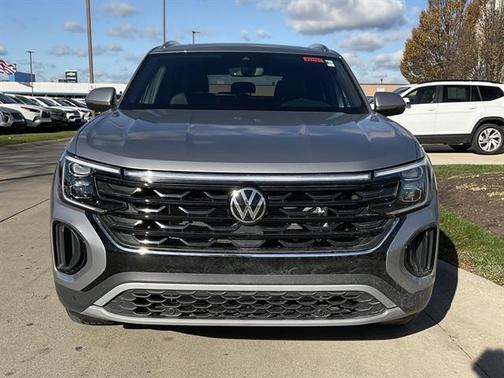 2026 Volkswagen Atlas Cross Sport 2.0T SE w/Technology 4MOTION