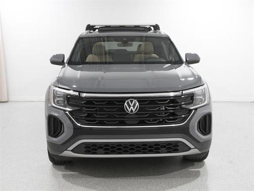 2024 Volkswagen Atlas Cross Sport 2.0T SE w/Technology 4MOTION
