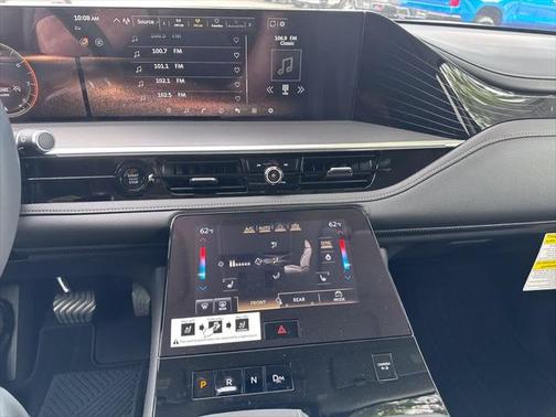 2025 INFINITI QX80 PURE
