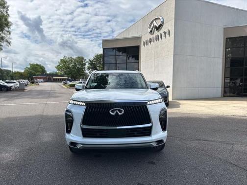 2025 INFINITI QX80 PURE