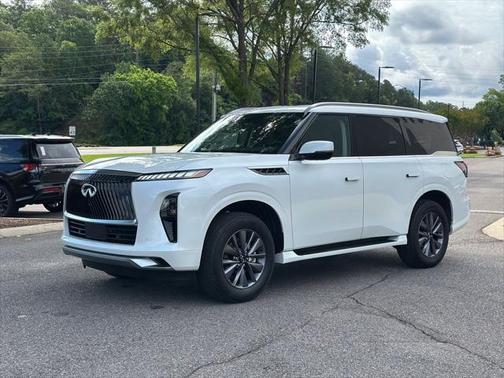 2025 INFINITI QX80 PURE