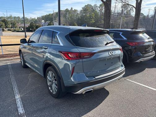 2023 INFINITI QX50 LUXE