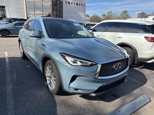 2023 INFINITI QX50 LUXE