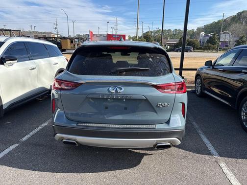 2023 INFINITI QX50 LUXE