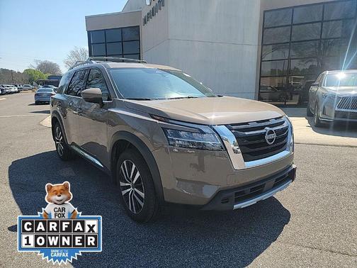 2024 Nissan Pathfinder Platinum FWD