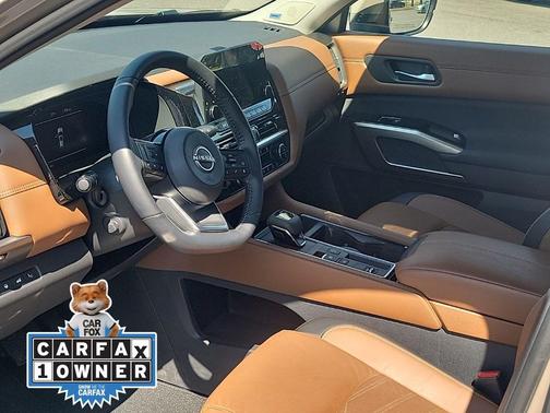 2024 Nissan Pathfinder Platinum FWD