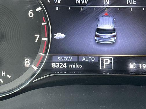 2024 INFINITI QX80 SENSORY AWD