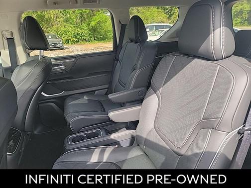 2025 INFINITI QX80 Luxe