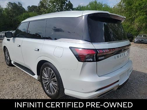 2025 INFINITI QX80 Luxe