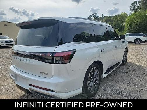 2025 INFINITI QX80 Luxe