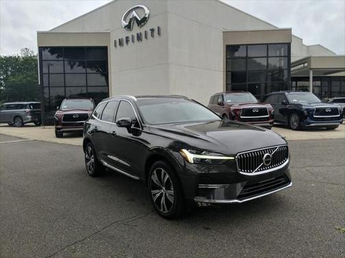 2022 Volvo XC60 B5 Inscription