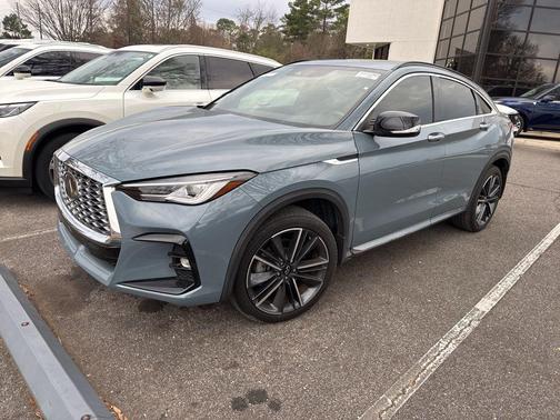 2023 INFINITI QX55 LUXE
