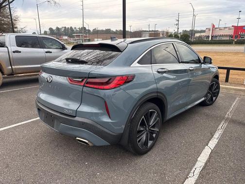 2023 INFINITI QX55 LUXE