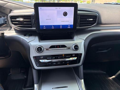 Oxford White 2021 Ford Explorer XLT