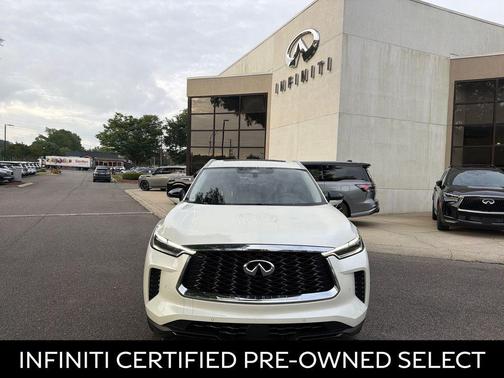 Majestic White 2023 INFINITI QX60 Luxe