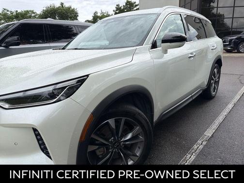 Majestic White 2023 INFINITI QX60 Luxe