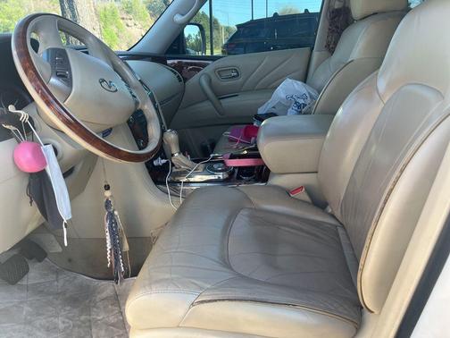 2015 INFINITI QX80 Base