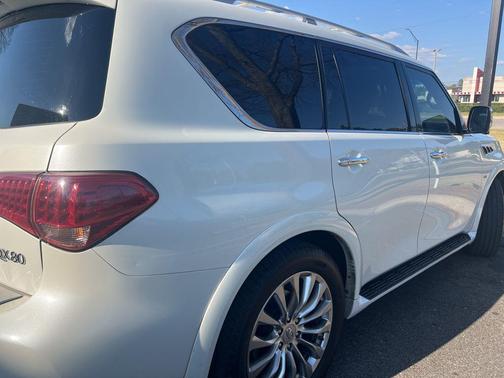 2015 INFINITI QX80 Base