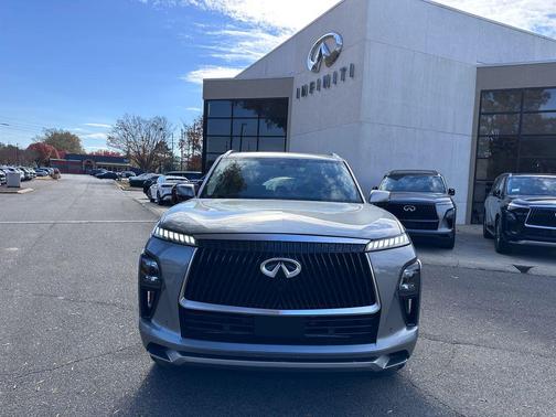 2025 INFINITI QX80 SENSORY AWD