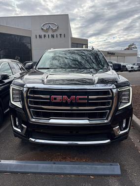 2022 GMC Yukon XL SLT