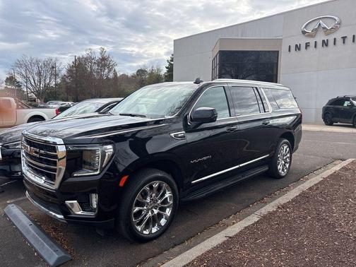 2022 GMC Yukon XL SLT