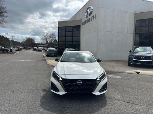 2024 Nissan Altima SR FWD