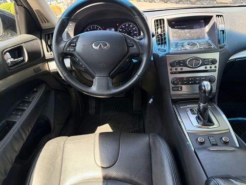 2013 INFINITI G37x Base