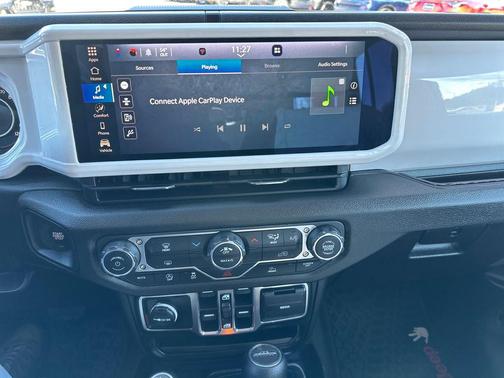 2025 Jeep Gladiator Nighthawk