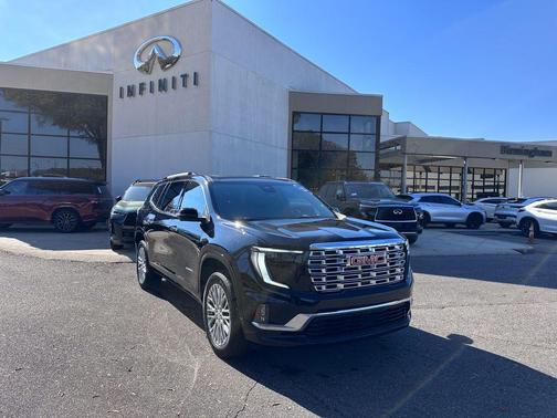 2024 GMC Acadia Denali