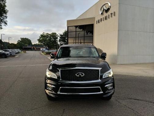 2017 INFINITI QX80 Base
