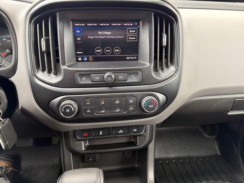 Silver Ice Metallic 2020 Chevrolet Colorado WT