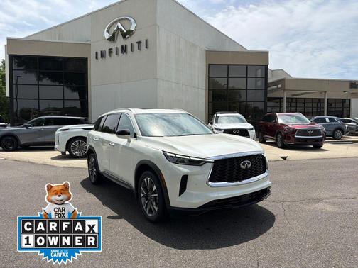 Majestic White 2023 INFINITI QX60 Luxe
