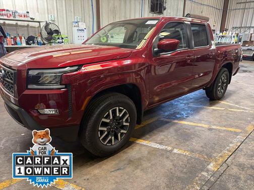 Cardinal Red Metallic Tricoat 2024 Nissan Frontier SL