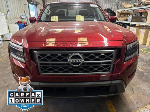 Cardinal Red Metallic Tricoat 2024 Nissan Frontier SL