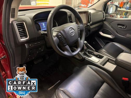 Cardinal Red Metallic Tricoat 2024 Nissan Frontier SL