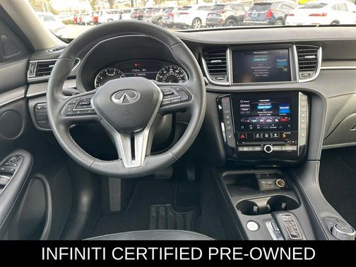 2023 INFINITI QX50 LUXE