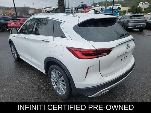 2023 INFINITI QX50 LUXE