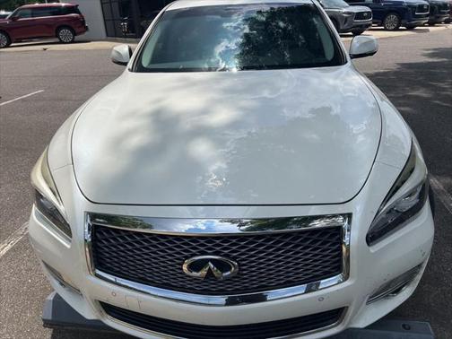 2018 INFINITI Q70L 3.7 LUXE
