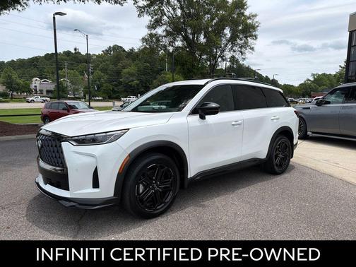 Radiant White 2026 INFINITI QX60 SPORT AWD