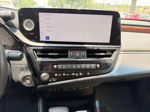 White Pearl 2024 Lexus ES 350 Ultra Luxury