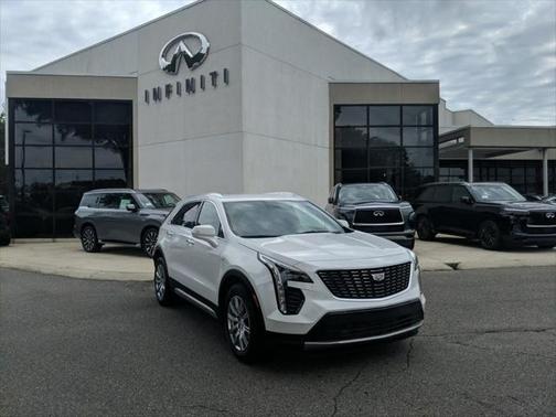 2022 Cadillac XT4 Premium Luxury